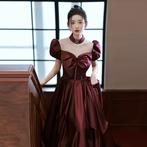 敬酒服新娘订婚连衣裙女红色高级感晚礼服轻奢小众高端主持人夏季