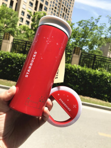 starbucks星巴克杯子派对随行杯随手杯红色城堡喝水保温杯自拍灯