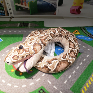 温馨宜家ikea尤恩格斯库格玩偶毛绒玩具蟒蛇公仔仿真蛇玩偶包邮