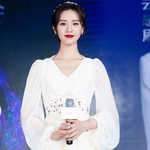 刘诗诗明星同款刺绣白色旅游沙滩大摆v领长袖连衣裙活动礼服仙女