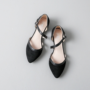 172巷大码女凉鞋41-43夏新款平底百搭一字扣时尚包头45特大号女鞋