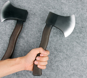 万圣节cospaly 鬼屋密室逃脱影视演出装扮 npc仿真pu斧头玩具道具