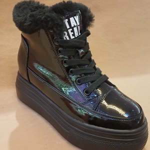 马丁靴女鞋英伦风2020年新款真皮佰利多纳女鞋冬季新款增高运动休