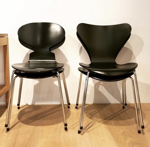 DPstudio蚂蚁椅北欧简约设计师ins风休闲餐椅7字椅原木色黑色白色