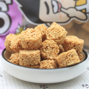 口水火鸡面方便面团子拉面干脆面干吃面00后口水面零食整箱1人付款28