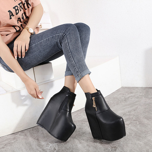 17cm性感坡跟短靴夜店模特走秀高跟鞋短靴防水台恨天高女绒面靴子