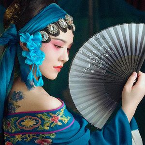 中国古风摄影写真性感主题服装媚君心花旦戏服大青衣蓝色京剧戏曲