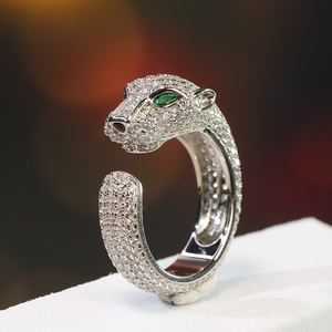 男女款银S925镀18K白金钻石豹子头戒指老虎头莫桑石情侣对戒指环