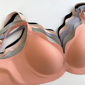 安心薄款波浪边果冻胶内衣大胸显小无痕无钢圈文胸调整收副乳套装