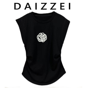 DAIZZEI~2024夏季新款时尚设计感山茶花褶皱收腰显瘦T恤女上衣潮