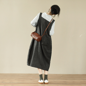 两人出品lrcp | 揽星挽月 | 斑驳怀旧感 亚麻背带裙