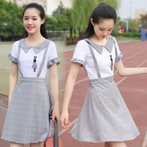 甜清纯中学生夏装女2019新款韩版学院风初中生假两件套学生背带裙