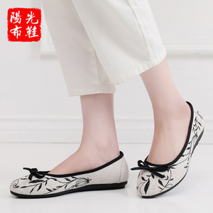 新款老北京布鞋时尚潮流麻布刺绣素色绣花鞋平跟软底浅口女单鞋