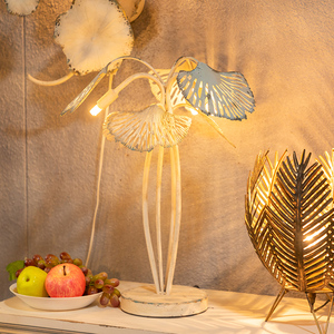 设计师复古铁艺台灯创意植物树叶造型灯拍摄摆拍装饰氛围灯具摆件