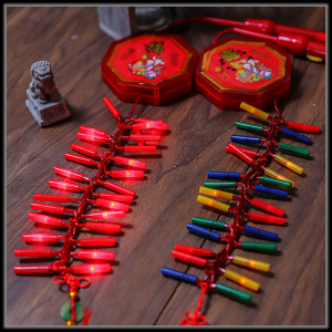 烟花炮竹手持过年小孩玩的炮网红电子鞭炮灯笼小朋友跨年可以放的