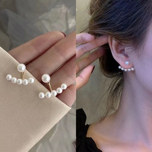 韩国东大门同款设计款珍珠扇形耳环女气质优雅珍珠耳钉百搭耳饰品