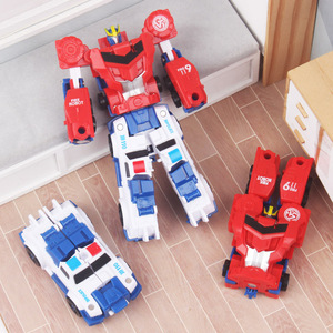 包邮磁吸合体变形机器人警车消防车宝宝儿童益智玩具男女生日礼物