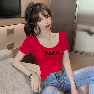 大红色短袖t恤女夏2024新款低领纯棉印花半袖设计感小众修身上衣