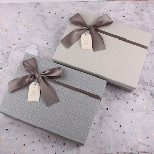 长方形生日礼品包装盒韩版衣服礼品盒礼物盒抖音精美礼盒空盒子