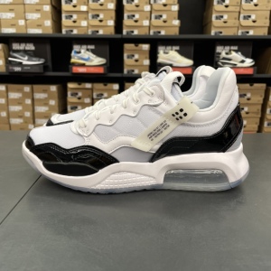 雪宁国内正品代购不退换,耐克男子aj小飞人篮球鞋cv8122-105