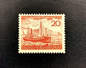 德国1952年归还赫尔果兰岛远洋渔轮1枚原胶全新3001