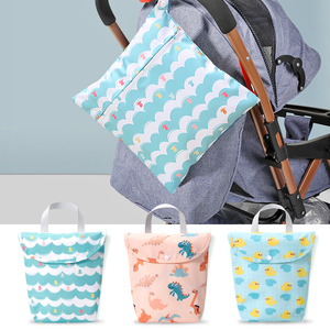 婴儿尿不湿收纳袋防水外出便携式宝宝尿片袋奶瓶纸尿裤尿布包袋子