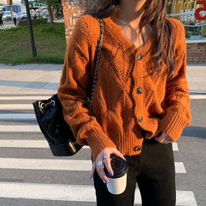 温柔风设计感镂空橘色针织开衫女春秋新款韩版宽松显瘦毛衣外套薄