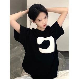 大码ins韩系黑色短袖t恤女2022年夏季新款原宿风宽松小众超火上衣