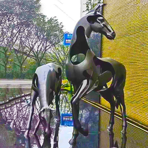 不锈钢雕塑定制金属镂空马抽象牛动物摆件大型景观小区艺术品雕像