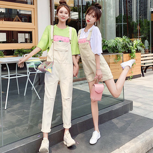 嫩绿破洞裤网红可爱减龄背带裤女韩版宽松夏季短裤闺蜜装套装学生