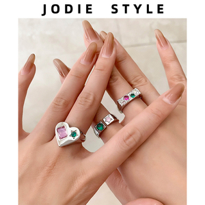 韩国新款复古爱心锆石绿宝石戒指女小众设计ins混搭叠戴撞色指环