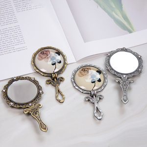 韩国进口复古玫瑰花迷你化妆镜便携随身公主镜折叠手柄金属小镜子