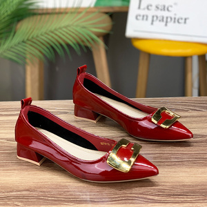 真皮瓢鞋女夏季2022秋季新款浅口尖头漆皮平底单鞋小红鞋高跟婚鞋