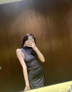 洋气性感半高领无袖弹力露肩头遮副乳显瘦背心上衣打底女夏