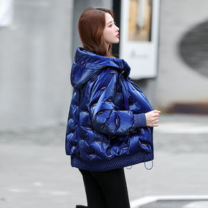 漆皮亮面羽绒服女短款2020年新款爆款高端品牌镭射免洗面包服外套