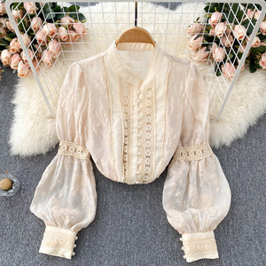 法式复古宫廷风灯笼袖衬衫女设计感小众拼接蕾丝立领宽松洋气上衣