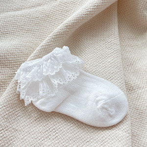 橙子妈7867淘宝花边袜子女潮网红款冬季白色外穿配单鞋小皮鞋裙子的