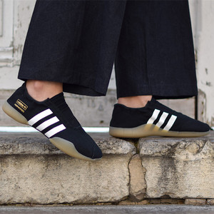 代购正品阿迪达斯adidas taekwondo女子经典透气舒适按摩休闲鞋