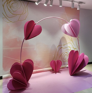 七夕情人节珠宝店女装橱窗商场布置道具泡沫爱心氛围装饰拍照美陈