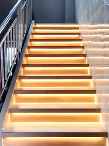 网红楼梯踏步灯led灯带人体感应智能楼道台阶线条嵌入式追光灯