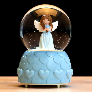 手动旋转上发条款水晶球跳舞女孩音乐盒送女孩创意八音盒天空之城