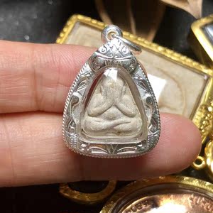 龙婆卡贤  2517年 银壳 泰国