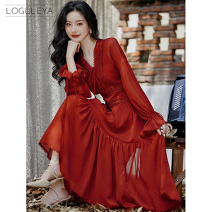 LOGULEYA新款法式气质红色连衣裙女深V绑带蕾丝花边灯笼袖中长款