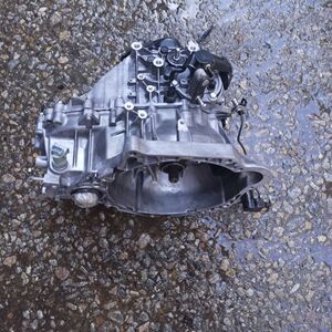 现代 悦动朗动起亚瑞纳 锐欧福瑞迪i30 k2 1.4 1.6变速箱波箱总成