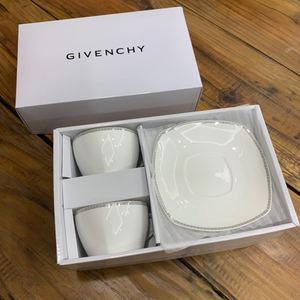 givenchy纪梵希经典骨瓷咖啡杯茶杯五件套2杯2碟 1个点心盘