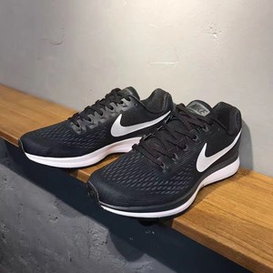 耐克男鞋nike zoom登月34代网面透气跑步鞋轻便运动鞋旅游鞋黑白