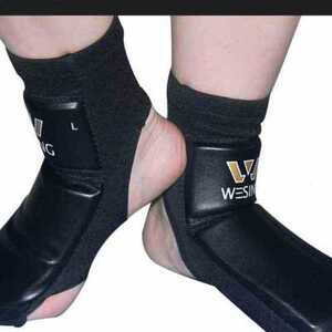 21新跆拳道电子脚套打护脚背散打拳击护具训练运动护脚踝专业比.