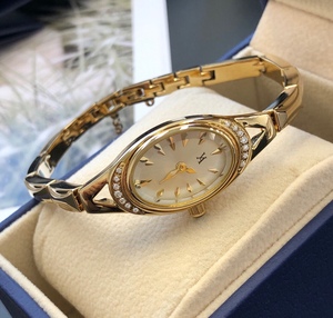 原 日系vendome aoyama小众手表 椭圆奢华时尚镶钻手链式石英腕表