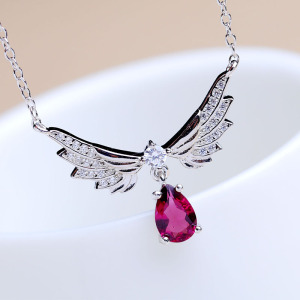 娇美(珠宝)天然水晶石榴石项链s925银镶原创款天使之吻锁骨链