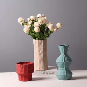 干花花瓶彩色陶